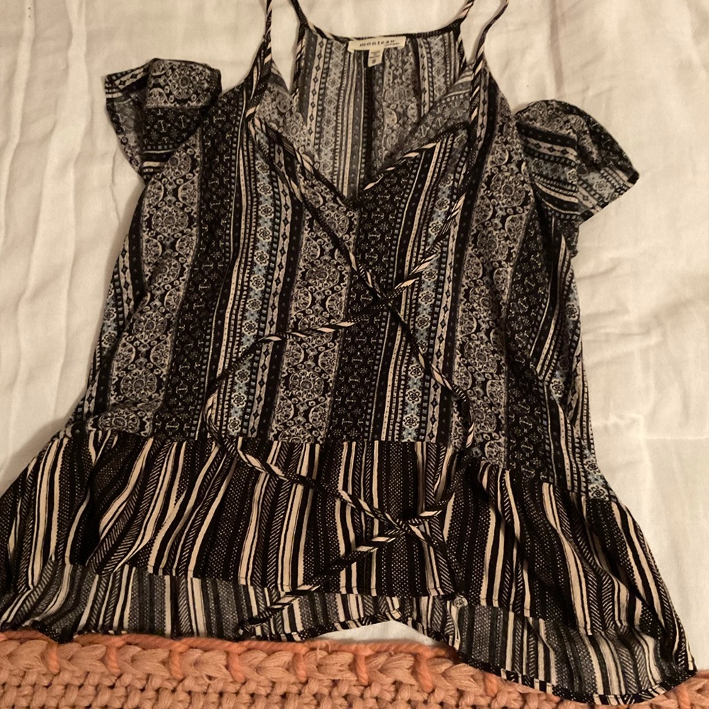 Monteau Size small women’s tank top